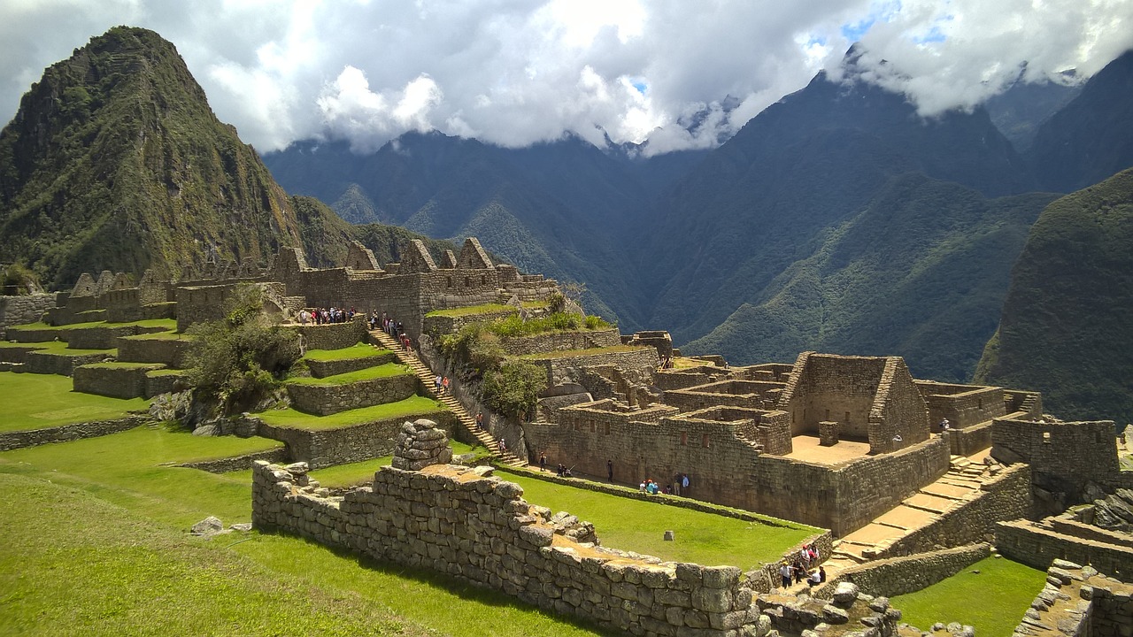 pr&eacute;parez votre trek au machu picchu avec nos conseils essentiels : &eacute;quipement, itin&eacute;raires, condition physique et astuces pour une aventure inoubliable.