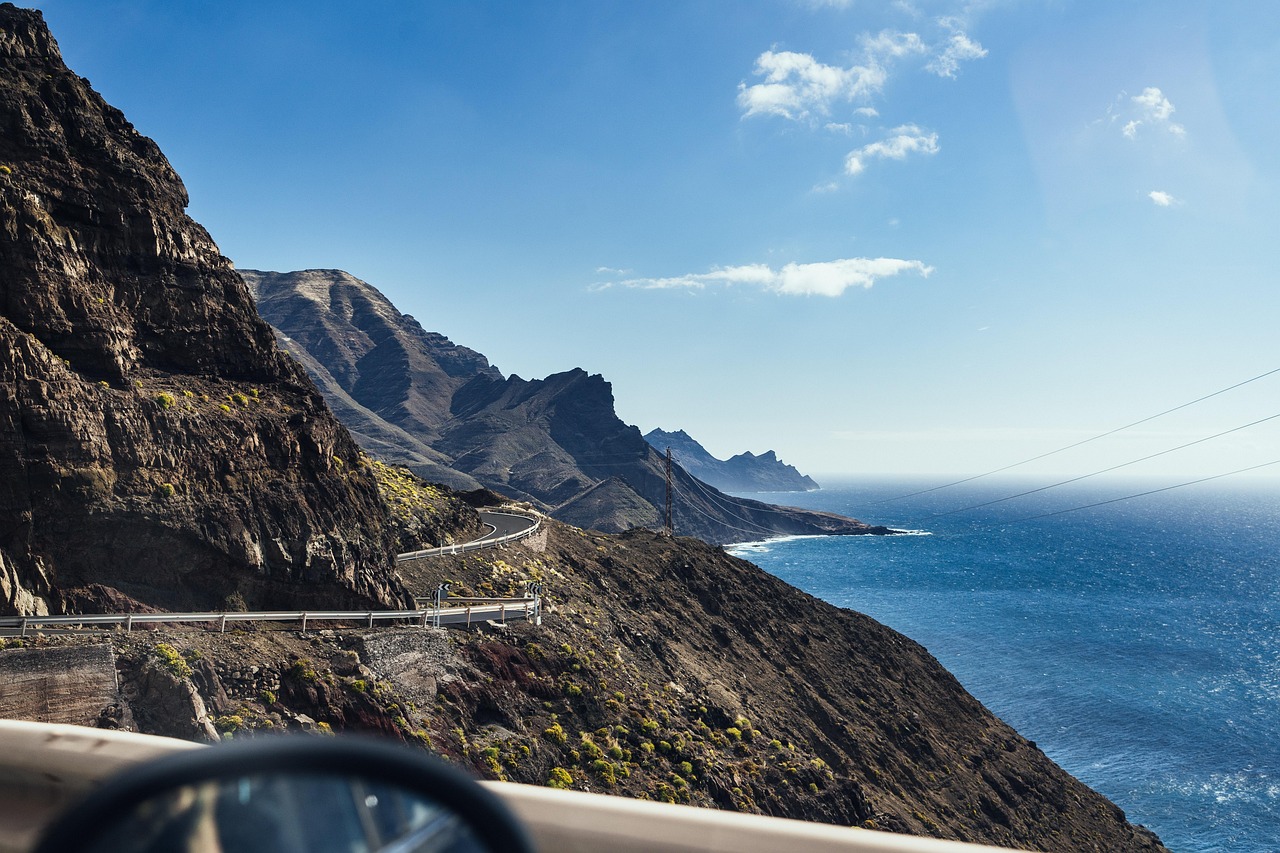 découvrez un road trip inoubliable sur la côte ouest, entre plages magnifiques, villes vibrantes et paysages spectaculaires. planifiez votre aventure dès maintenant !
