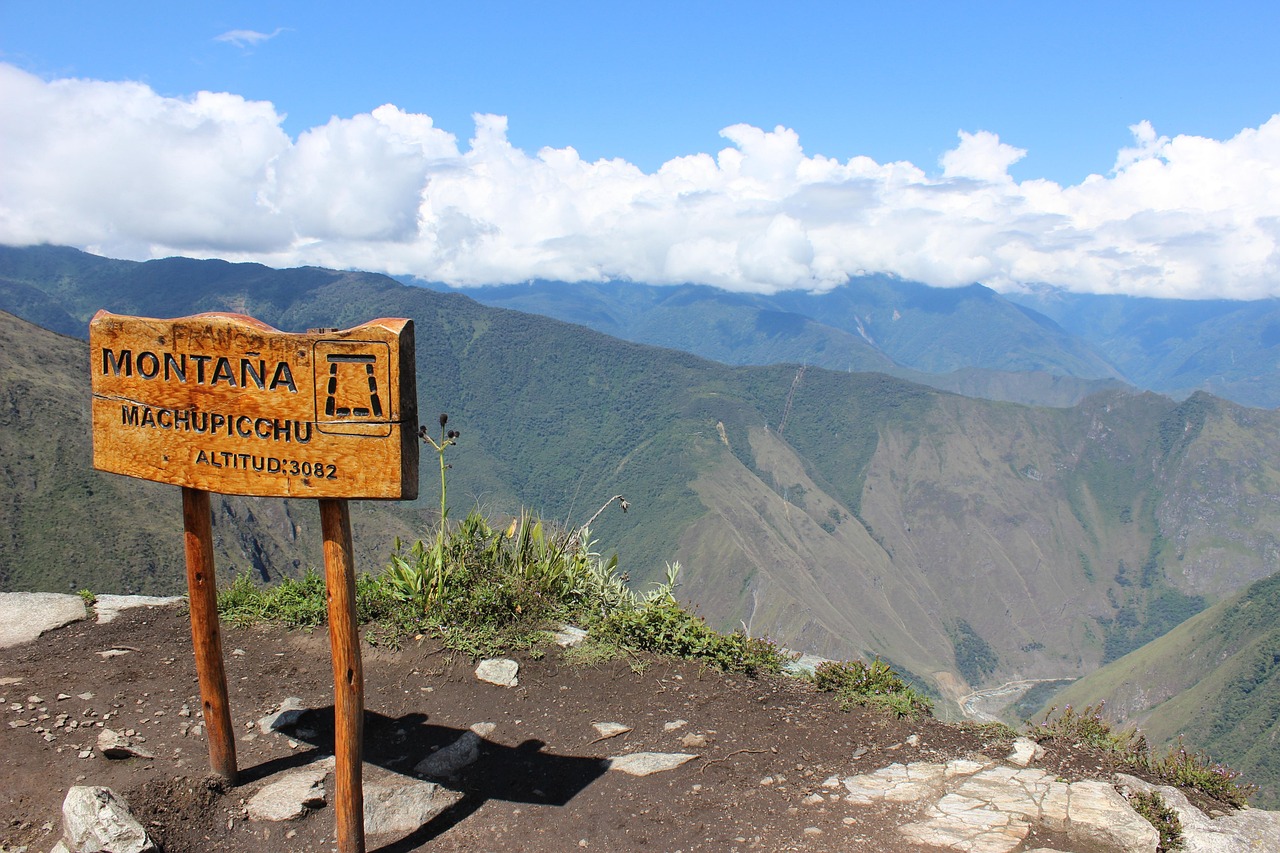 préparer son trek au Machu Picchu : guide complet pour une aventure réussie en 2025