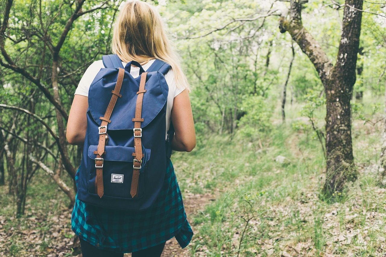 découvrez les meilleurs treks pour débutants : itinéraires faciles, conseils pratiques et paysages à couper le souffle pour vivre votre première aventure en randonnée en toute sécurité.